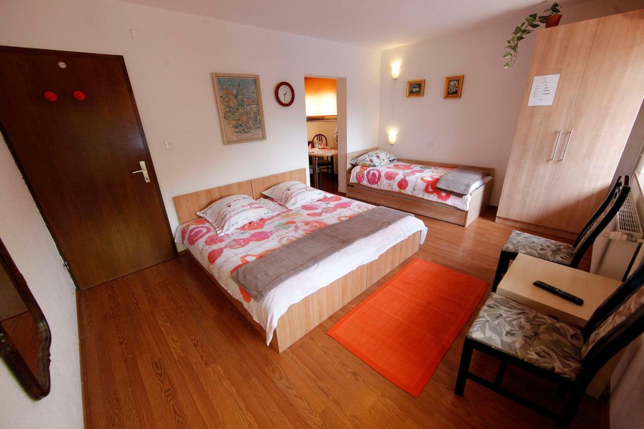 Rooms Ribnikar Postojna Luaran gambar